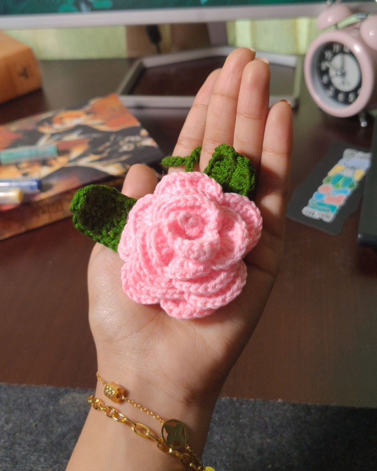 Elegant Pink Rose Crochet Bag Charm, Handcrafted Flower Keyring & Tote Pendant, Soft Girl Aesthetic Accessory, Cute Gift for Her