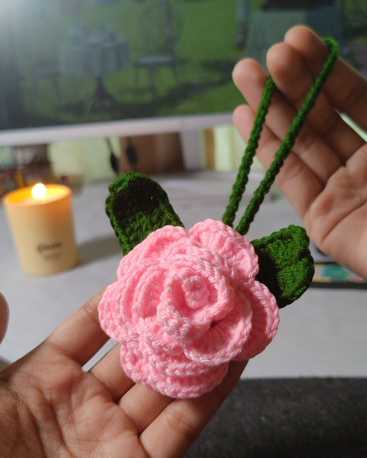 Elegant Pink Rose Crochet Bag Charm, Handcrafted Flower Keyring & Tote Pendant, Soft Girl Aesthetic Accessory, Cute Gift for Her